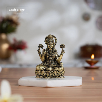 Brass Goddess Lakshmi Idol (2 Inches)